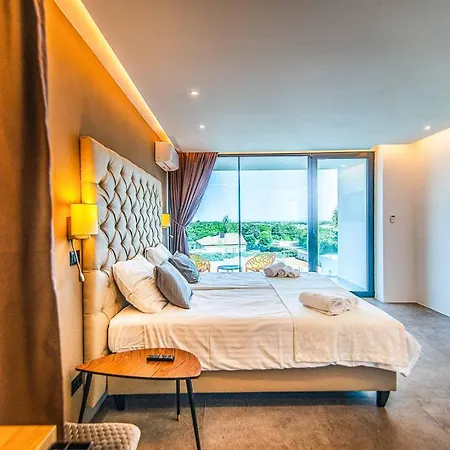 Villa Istria Deluxe Ii *